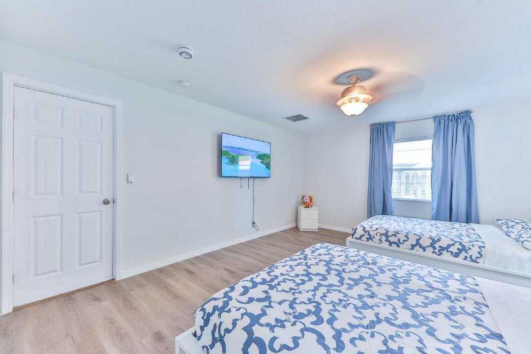Photo of Bedroom in River Oaks
