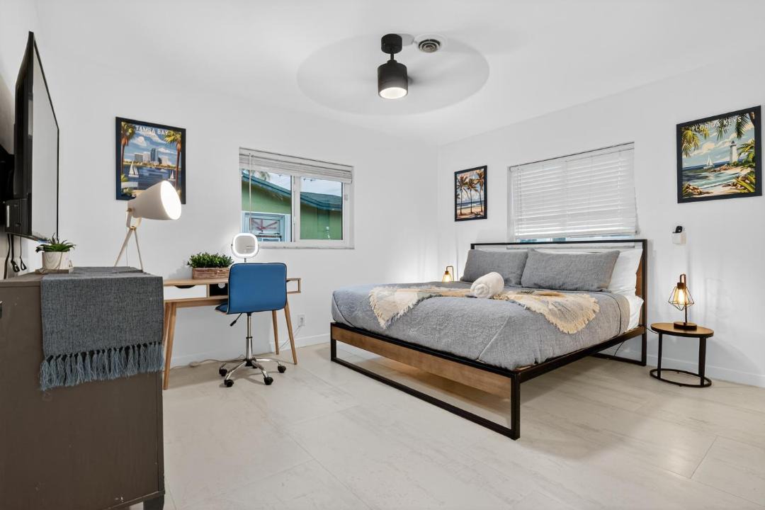 Photo of Bedroom in Imperial Point