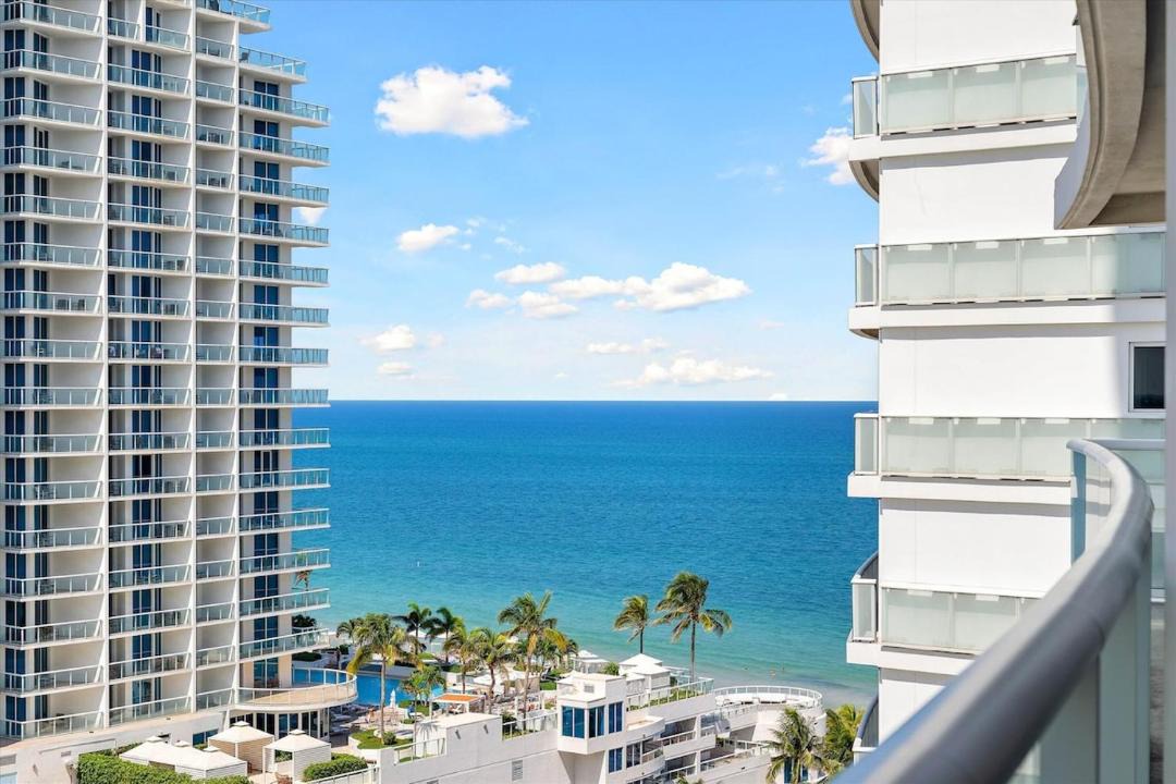 Photo of Patio Balcony in Central Beach