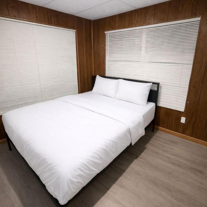 Photo of Bedroom in Royal Poinciana