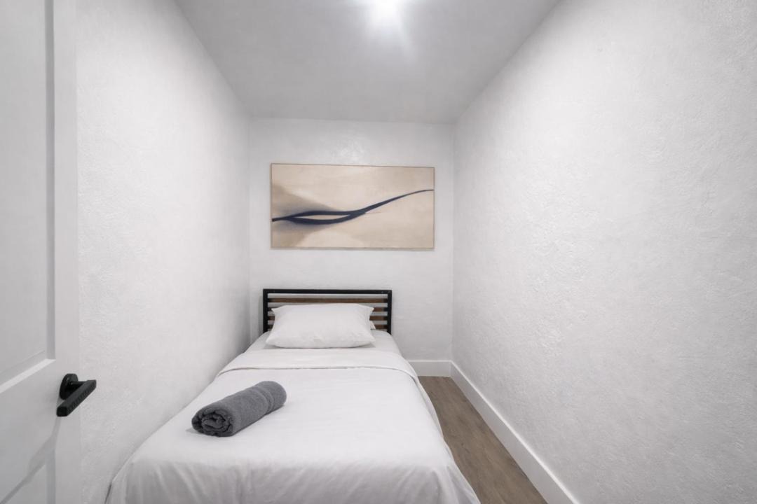 Photo of Bedroom in Royal Poinciana