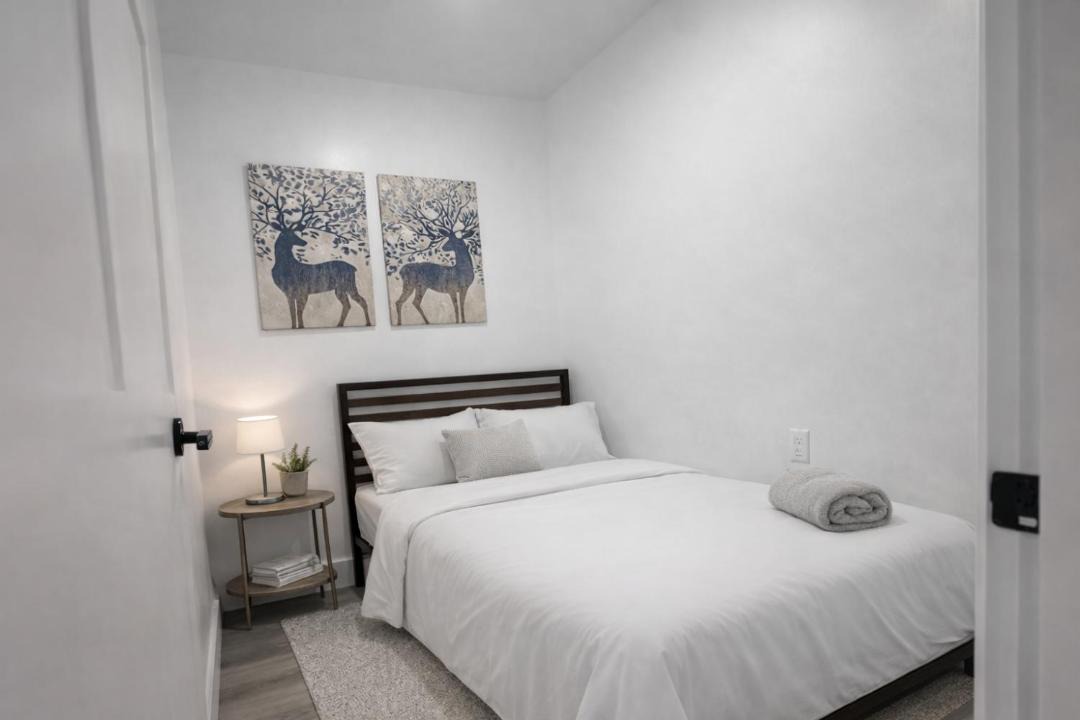 Photo of Bedroom in Royal Poinciana