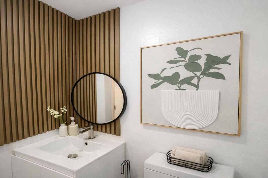 Photo of Bathroom in Royal Poinciana