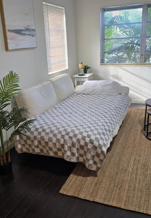 Photo of Bedroom in North Central Hollywood