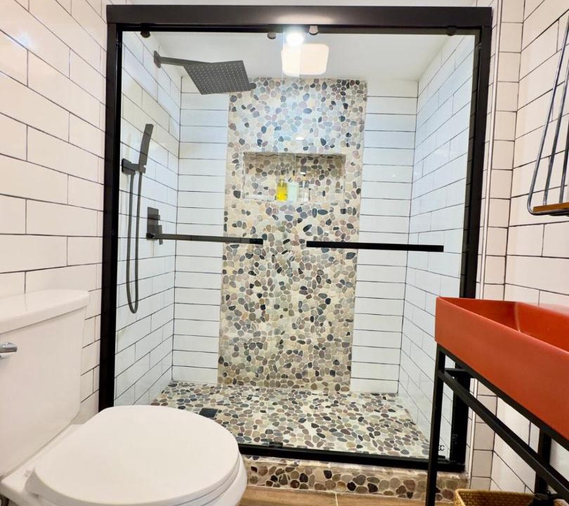 Photo of Bathroom in Foxcroft Square