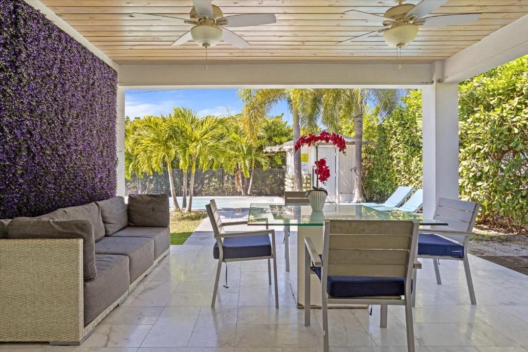 Photo of Patio Balcony in North Bay Village