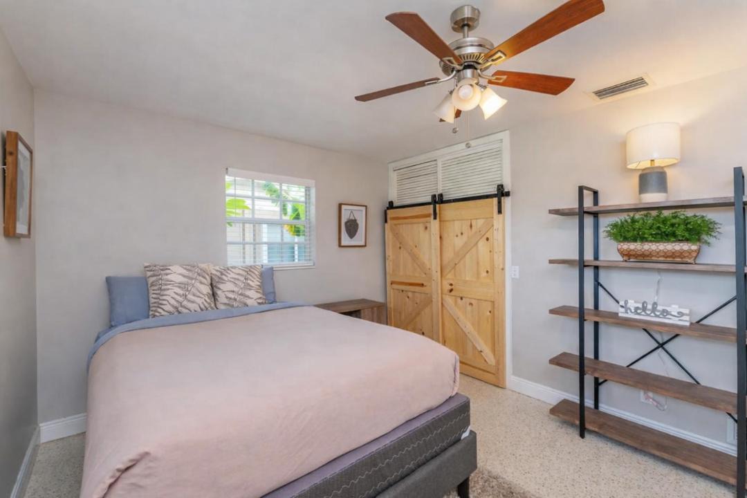Photo of Bedroom in Deerfield Beach