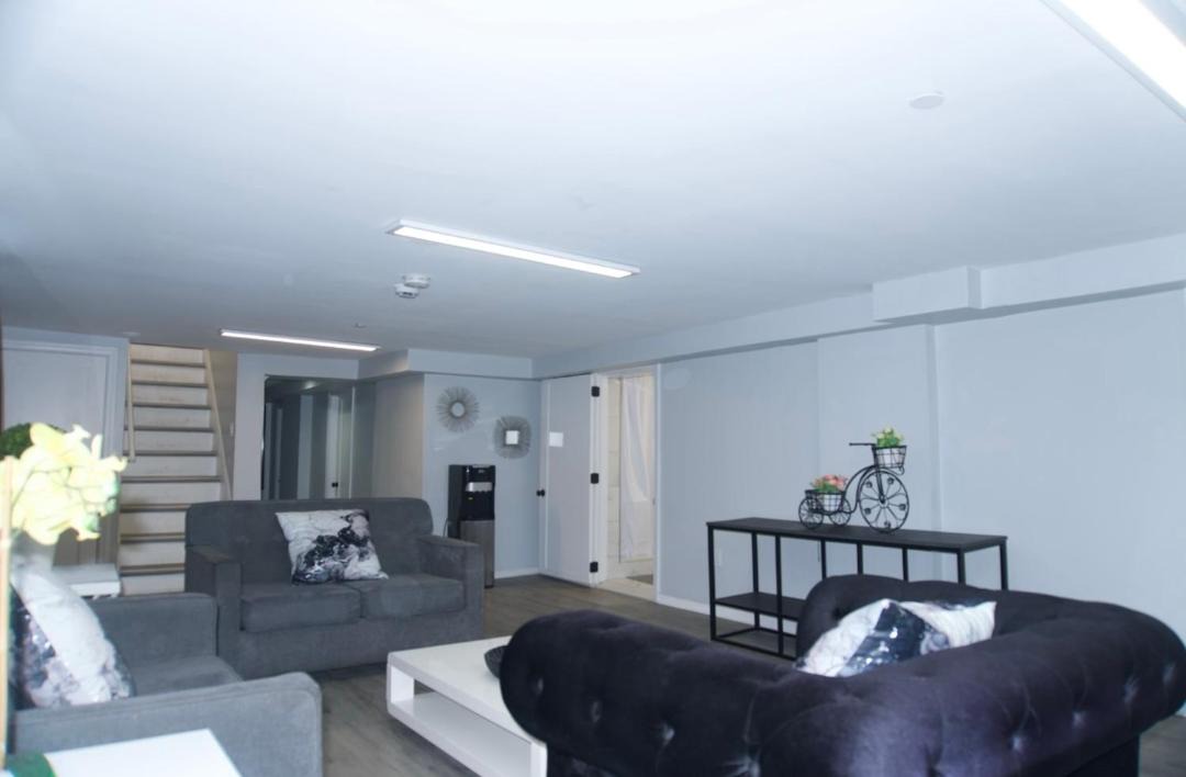 Photo of Others in Guttenberg