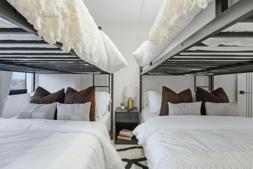 Photo of Bedroom in Newark