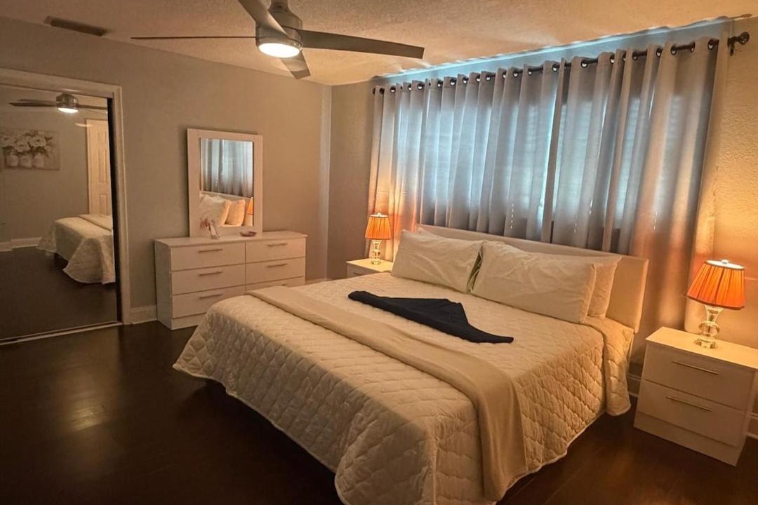 Photo of Bedroom in Dania Beach