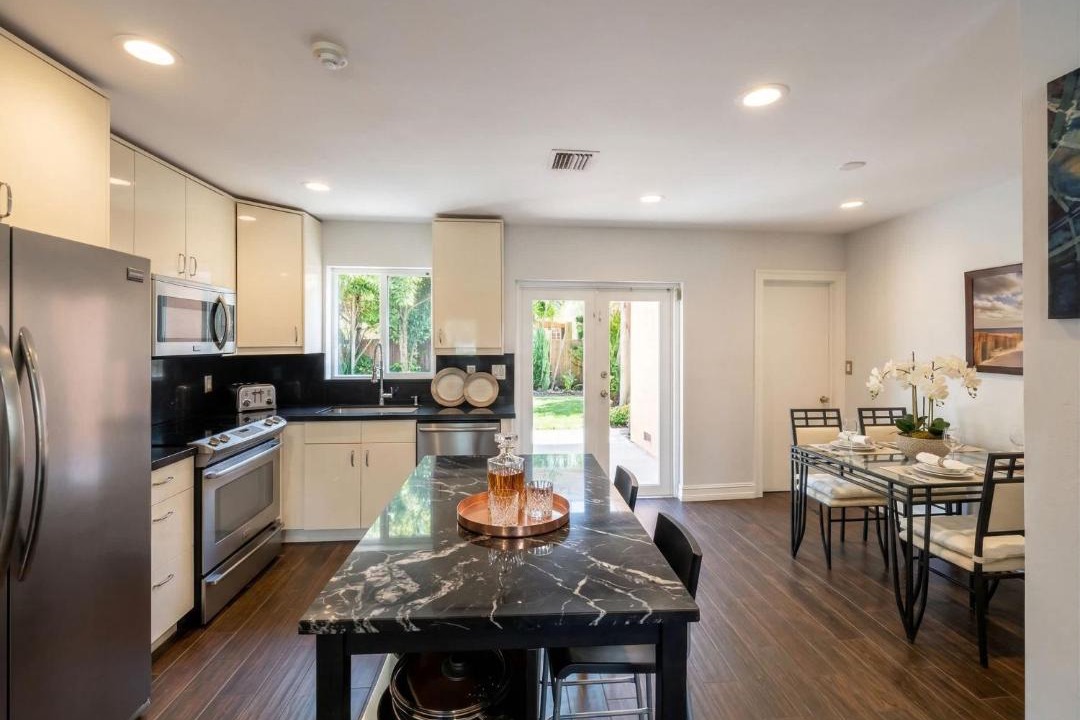 Photo of Kitchen in River Oaks