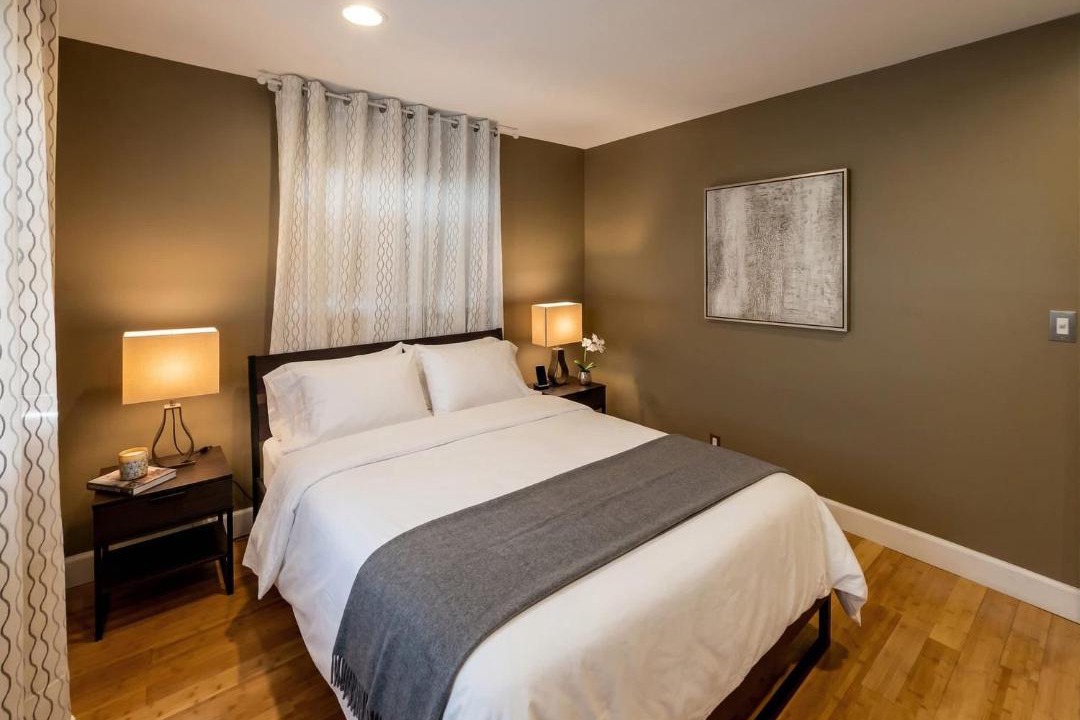 Photo of Bedroom in River Oaks