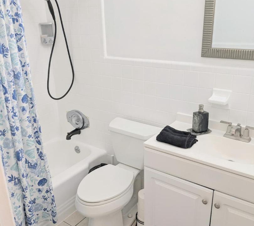 Photo of Bathroom in Wilton Manors