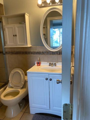 Photo of Bathroom in Weehawken