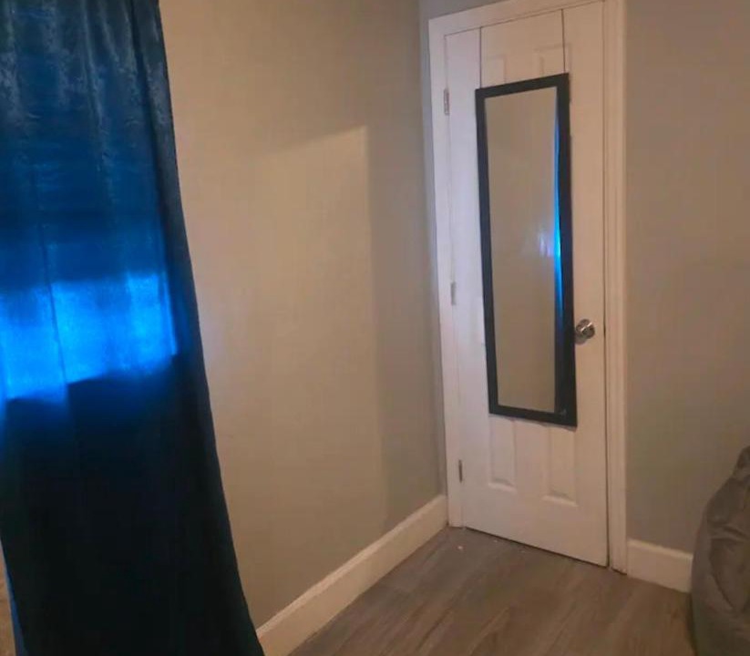 Photo of Bedroom in Lauderhill