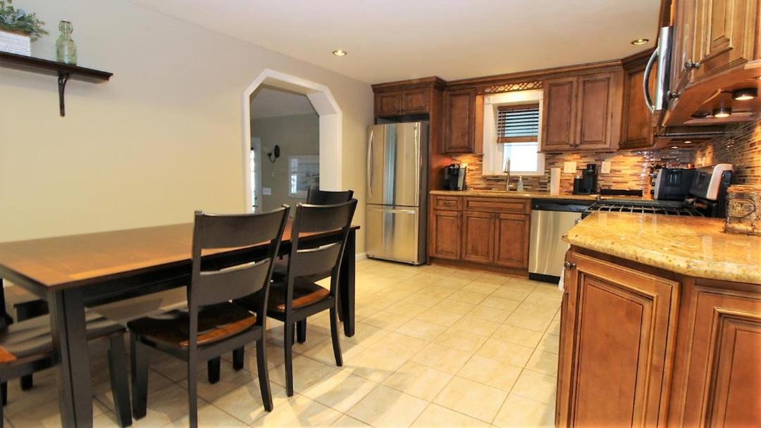 Photo of Kitchen in Town Bank