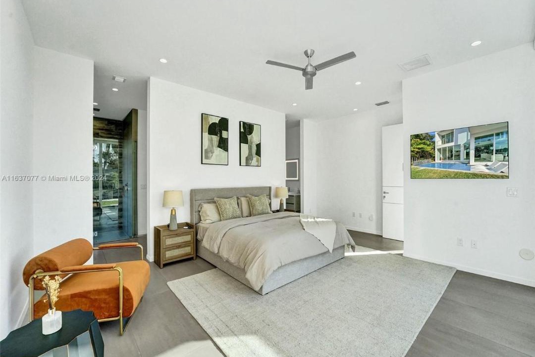Photo of Bedroom in Wilton Manors