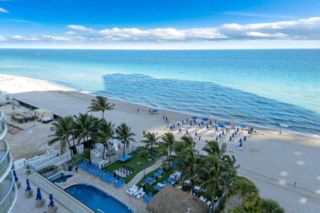 Photo of Others in Sunny Isles Beach
