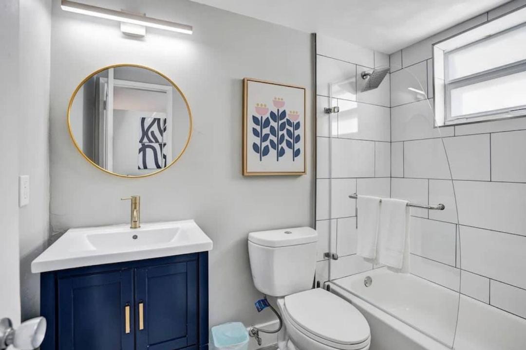Photo of Bathroom in Poinciana Park