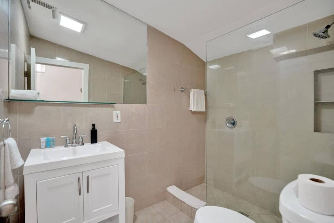 Photo of Bathroom in Sailboat Bend