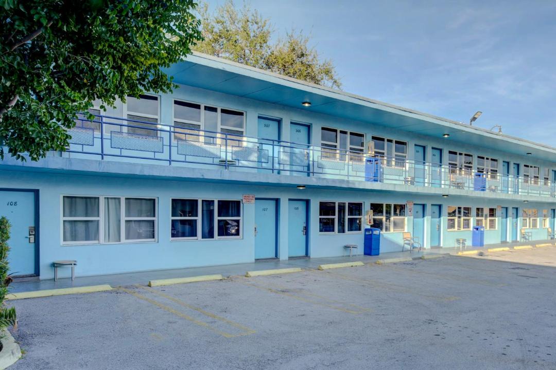 Photo of Others in North Miami