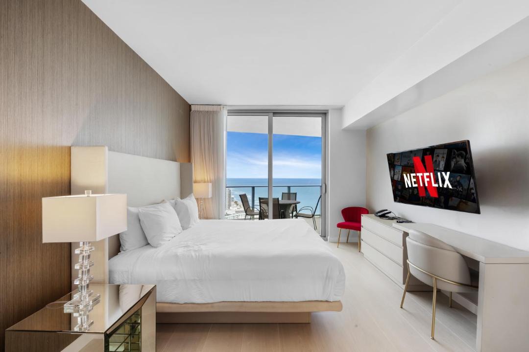 Photo of Others in Hollywood South Central Beach