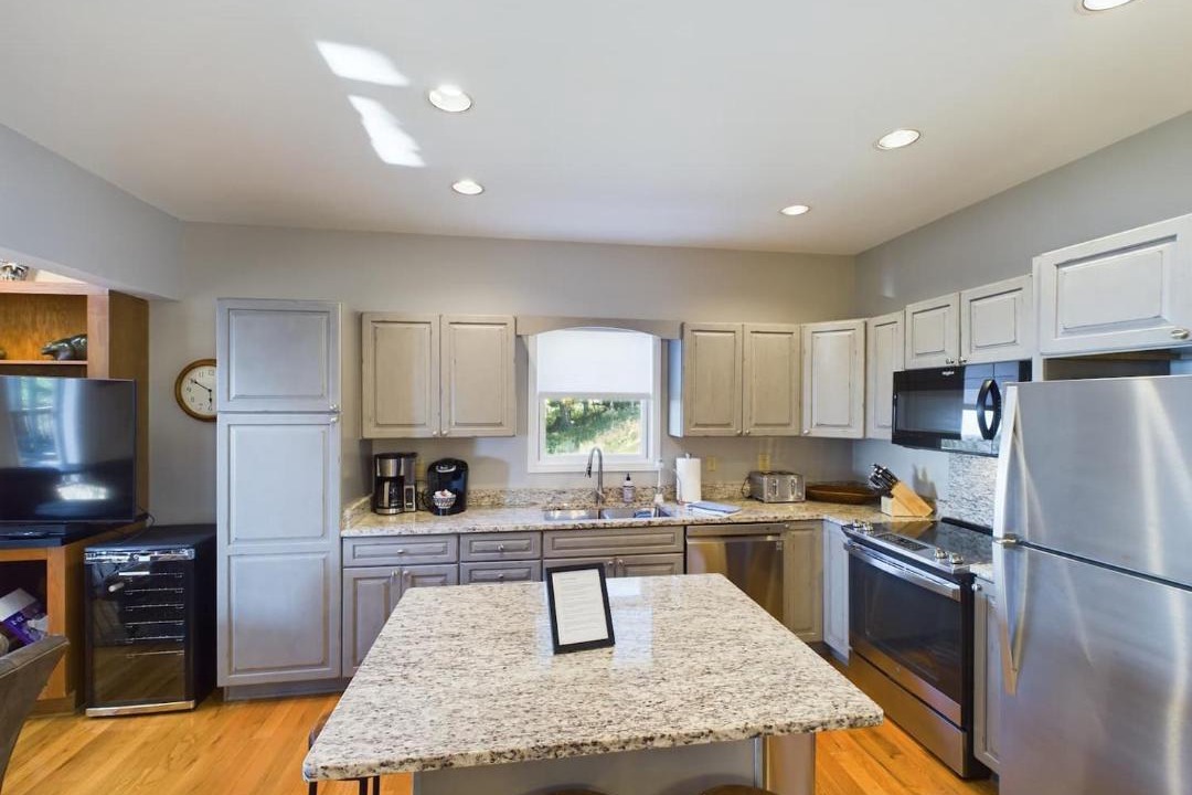 Photo of Kitchen in Edray