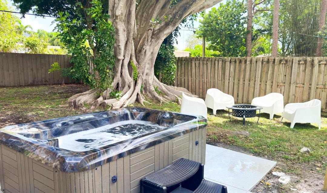 Photo of Others in Wilton Manors