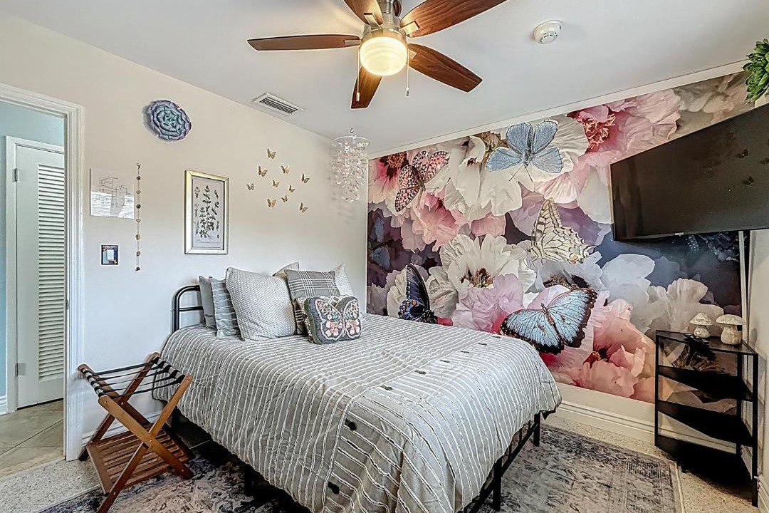 Photo of Bedroom in Riverland Village