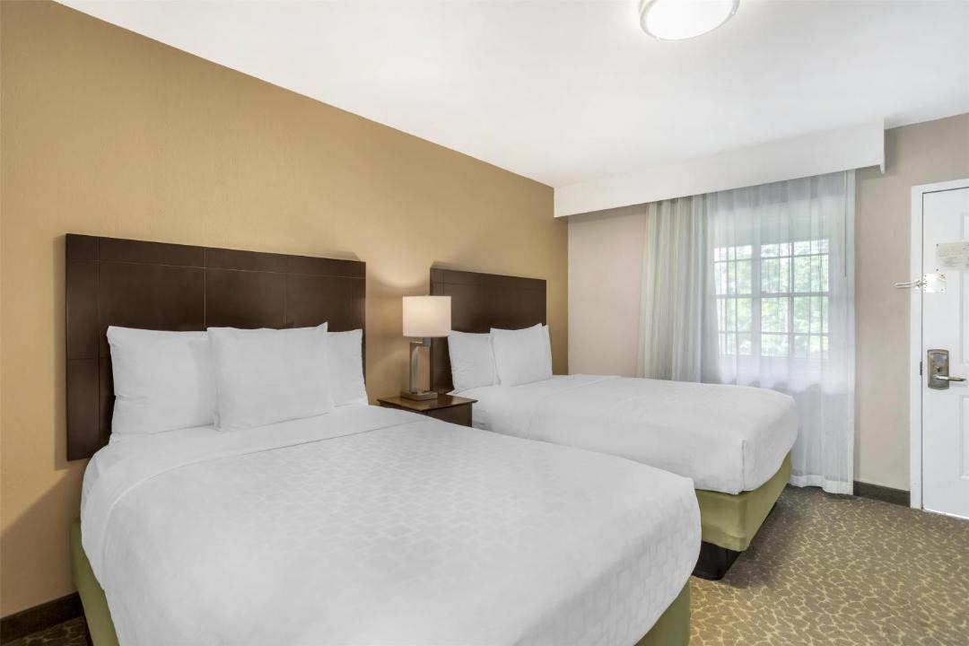 Photo of Bedroom in Fort Lee