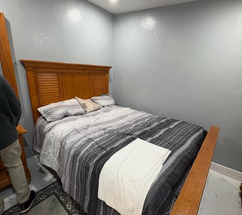 Photo of Bedroom in Golden Glades