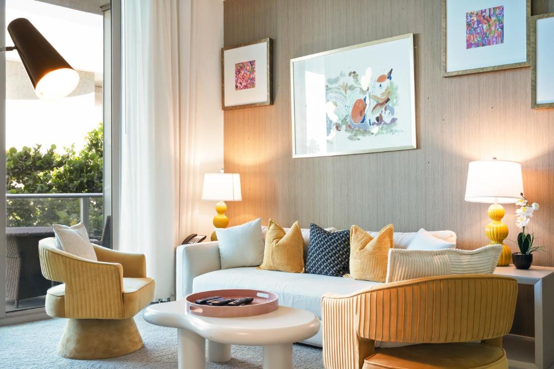 Photo of Livingroom in Hollywood South Central Beach