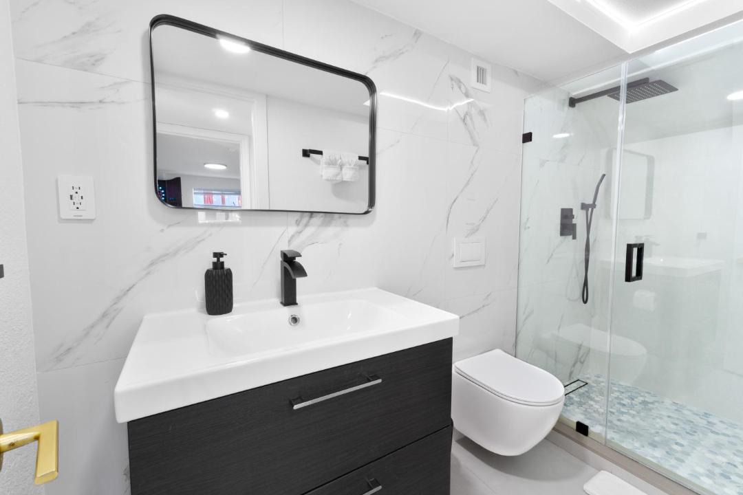 Photo of Bathroom in Miami Gardens