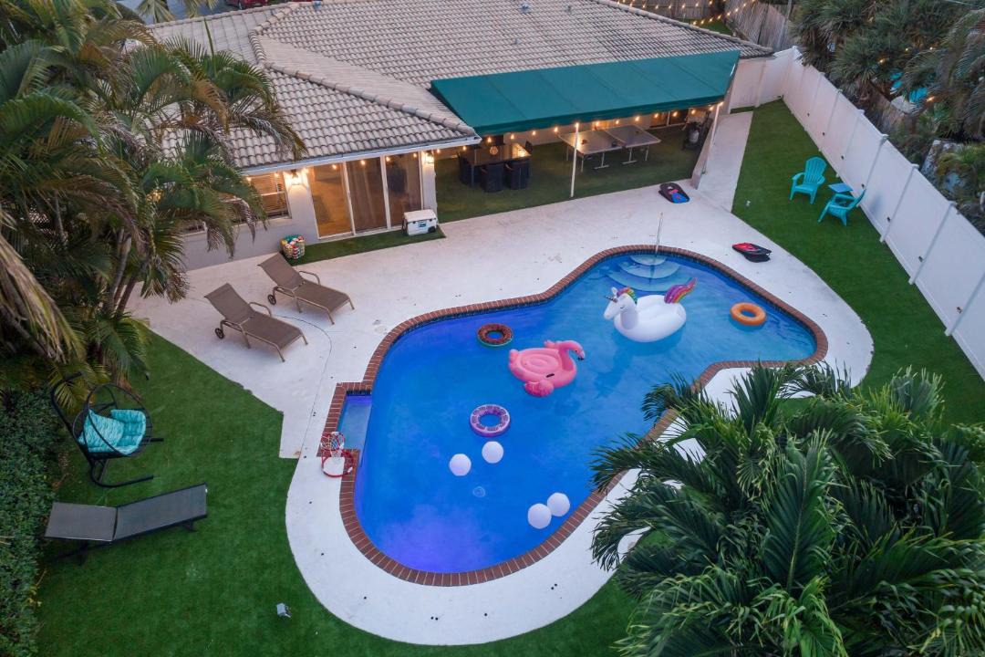 Photo of Others in Poinsettia Heights