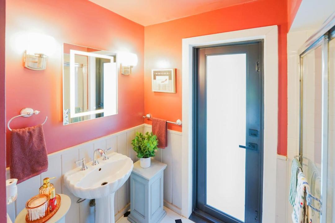 Photo of Bathroom in Survey Creek