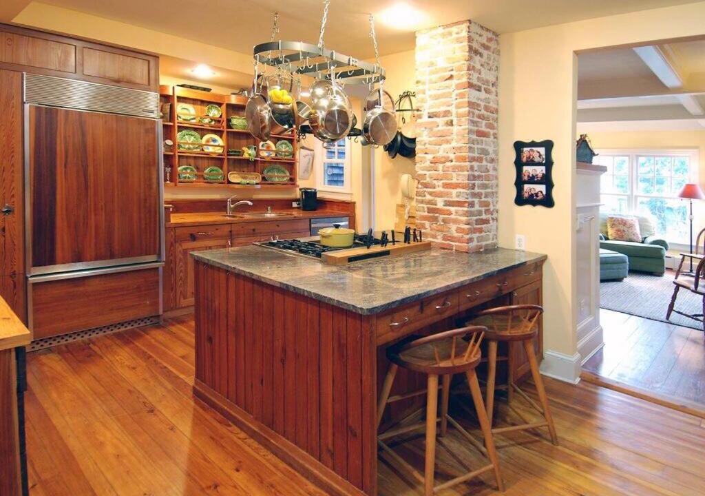 Photo of Kitchen in Historic District