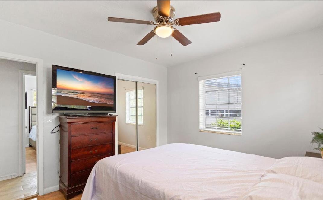 Photo of Bedroom in Miami Gardens
