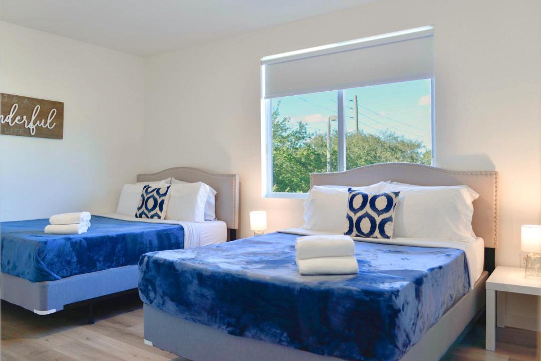 Photo of Bedroom in Golden Glades