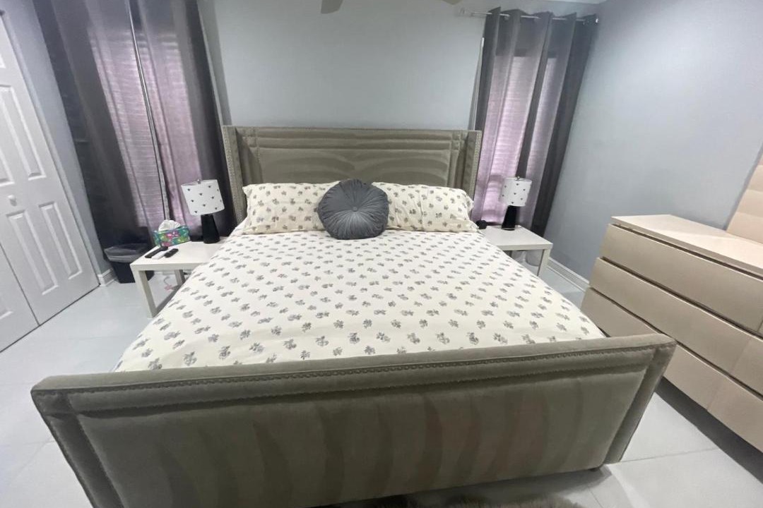 Photo of Bedroom in Sandalfoot Cove