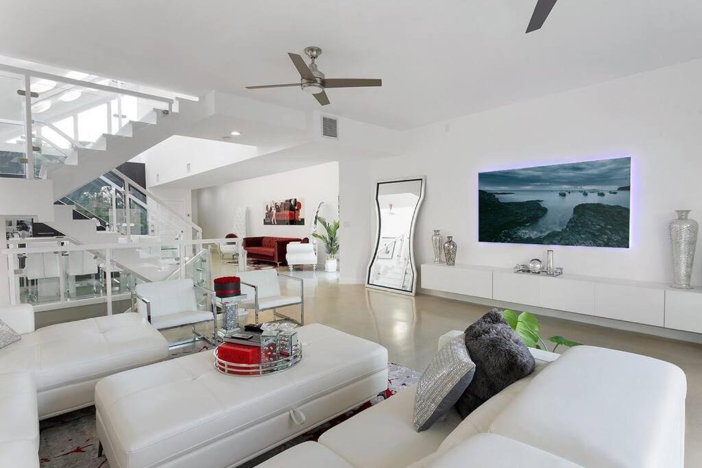 Photo of Livingroom in Downtown Fort Lauderdale