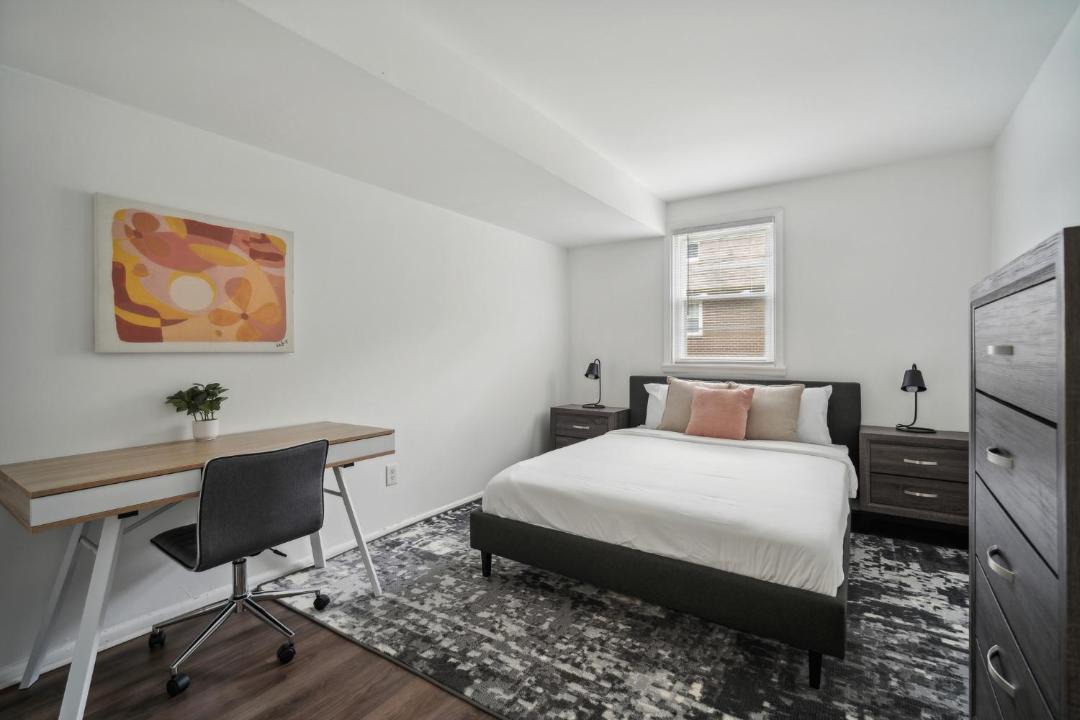 Photo of Bedroom in Newark