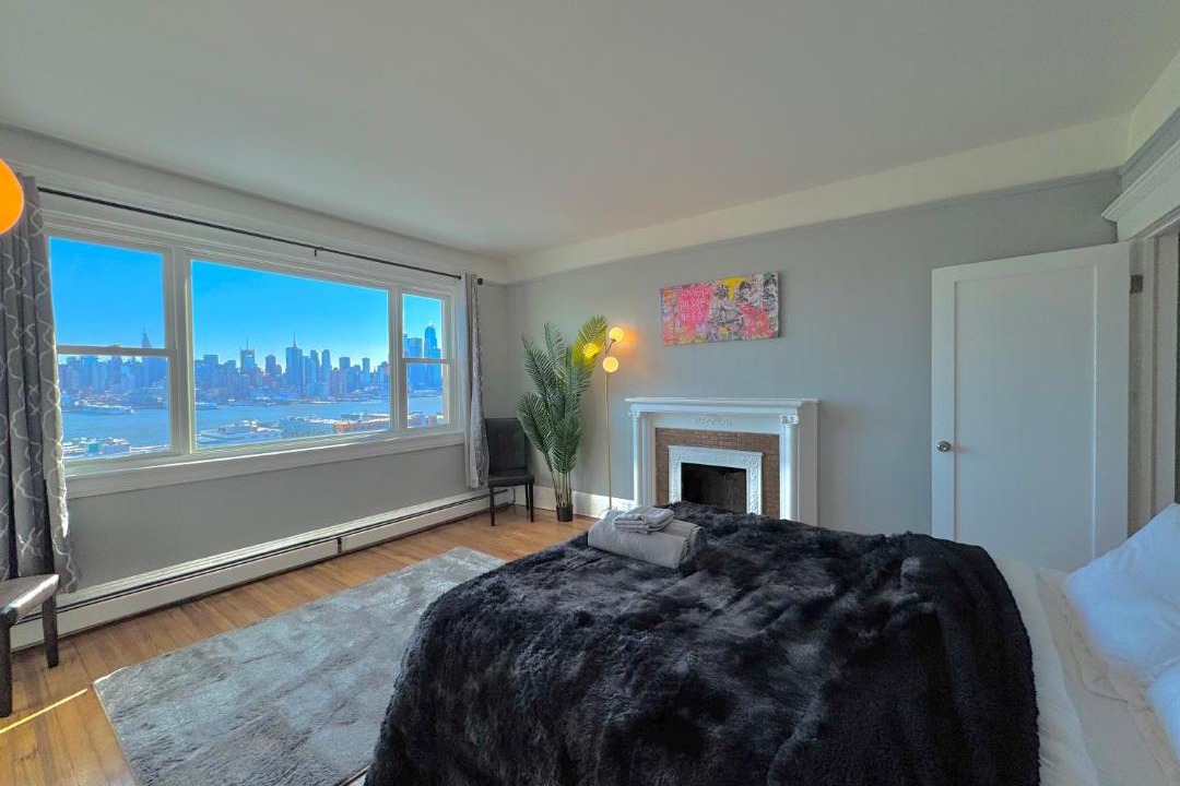 Photo of Others in Weehawken