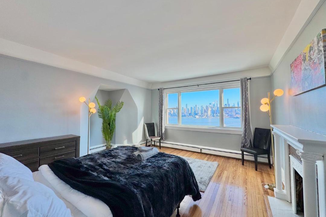 Photo of Others in Weehawken