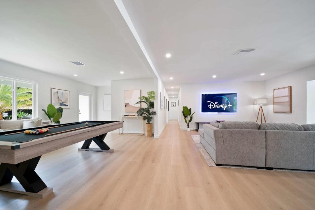 Photo of Livingroom in Biscayne Park