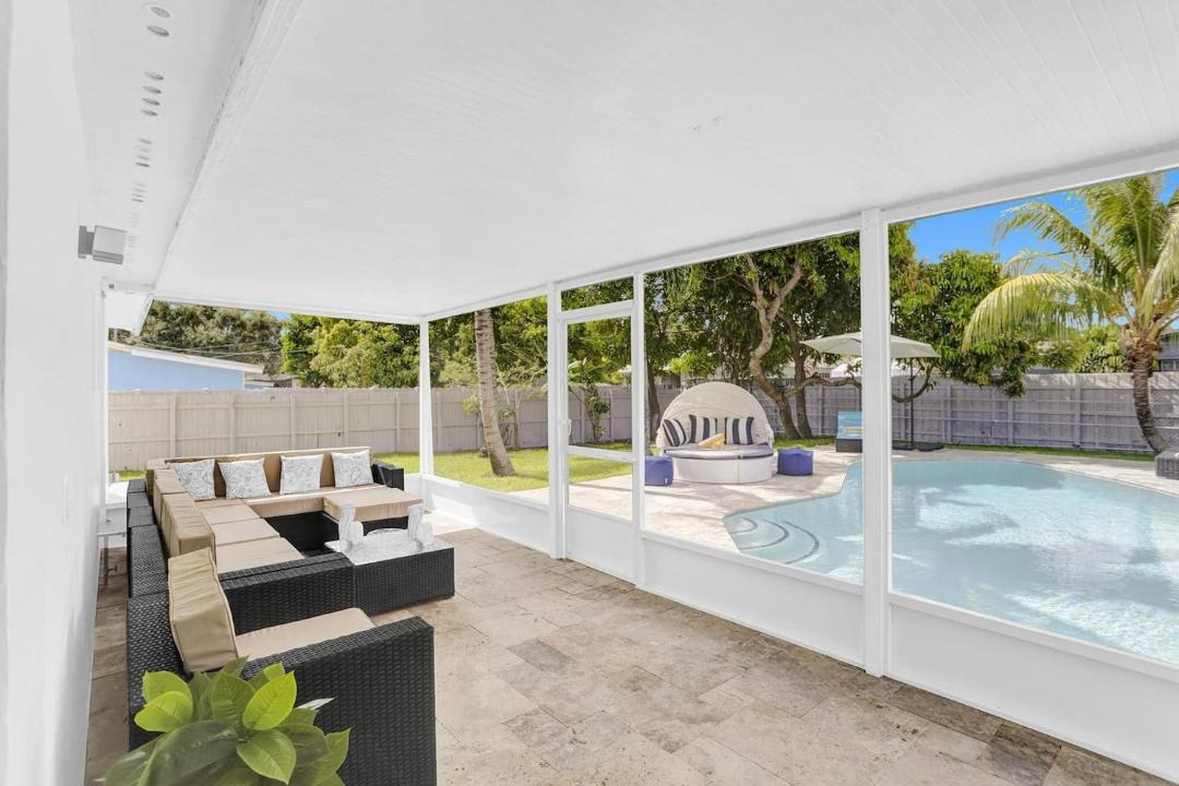 Photo of Patio Balcony in Driftwood