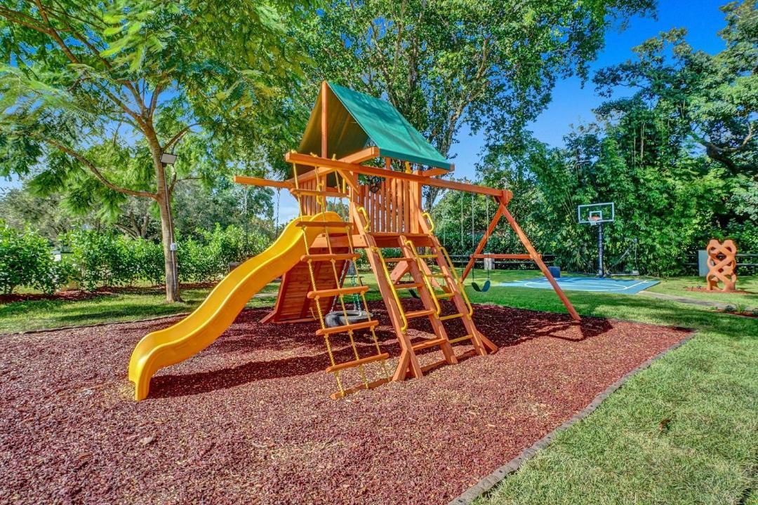 Photo of Outdoor in Davie