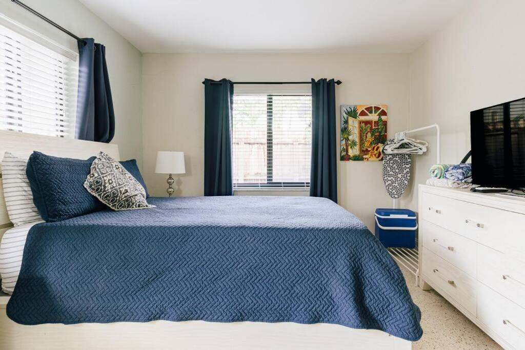Photo of Bedroom in Pompano Beach