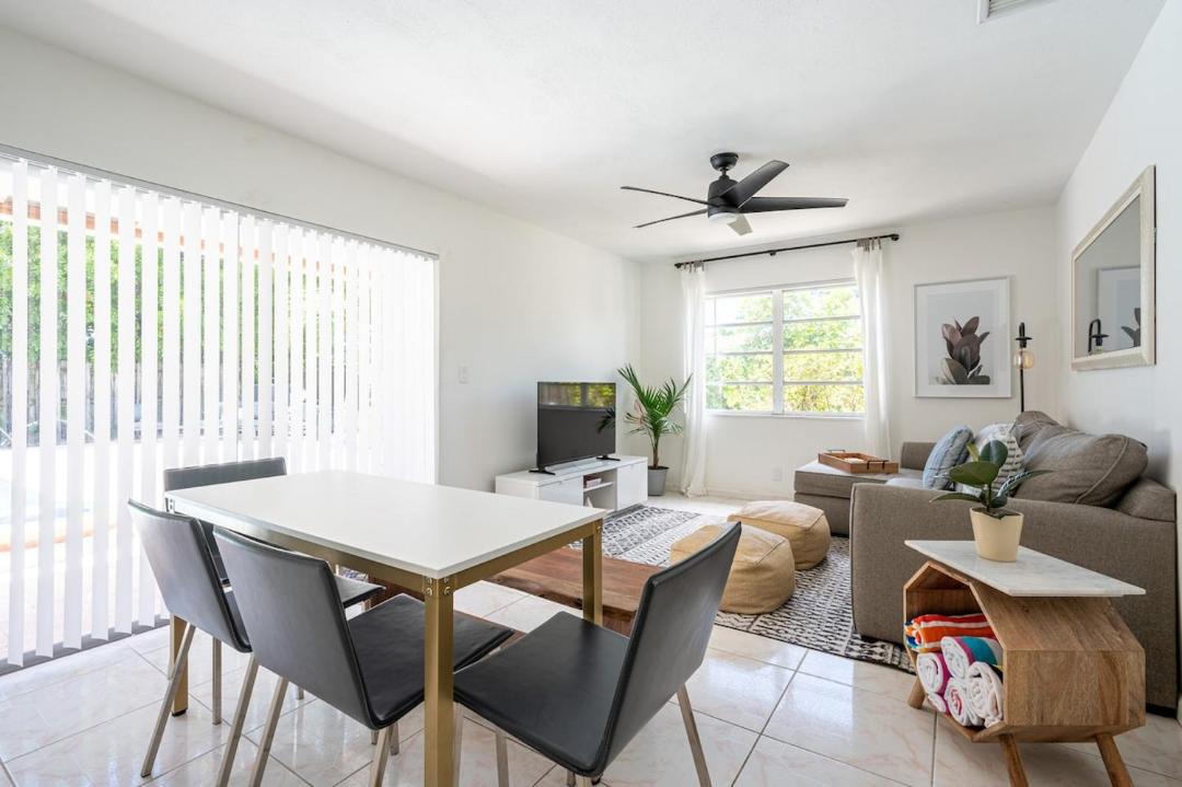 Photo of Others in Coral Ridge Isles