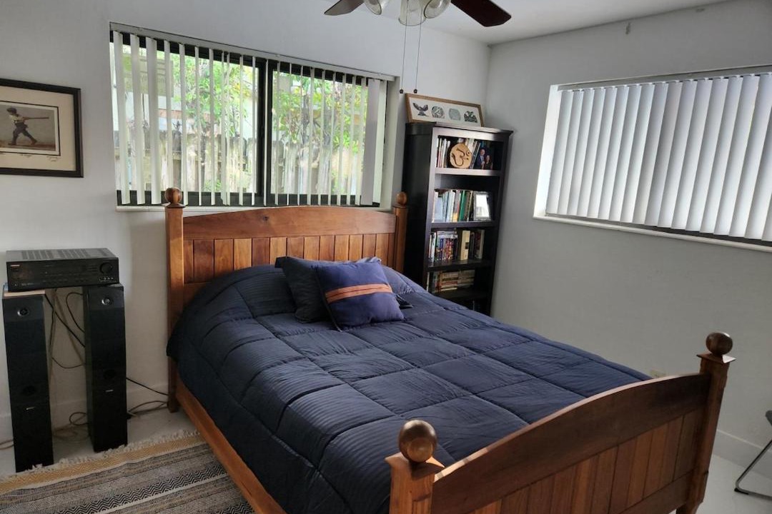 Photo of Bedroom in Coral Ridge Isles