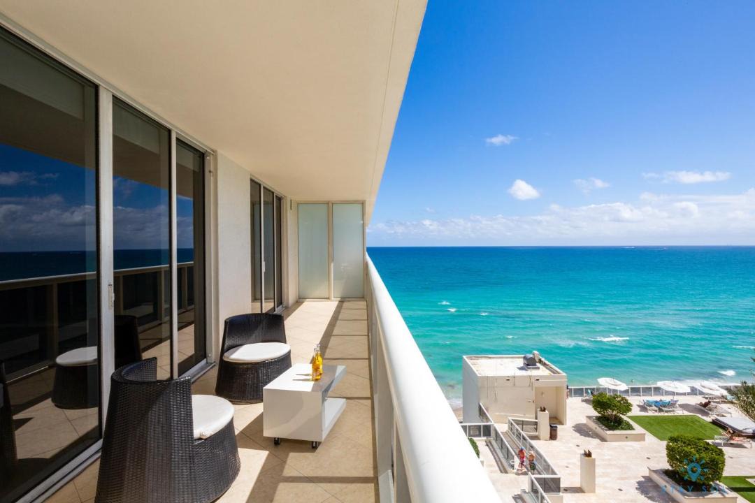 Photo of Patio Balcony in Hallandale Beach
